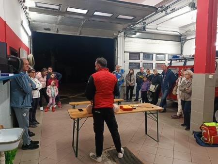 AED Straža3